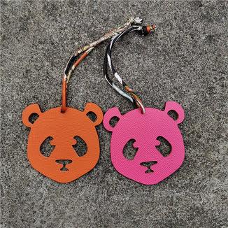 Earring cutting mold suitable for die-cutting machines