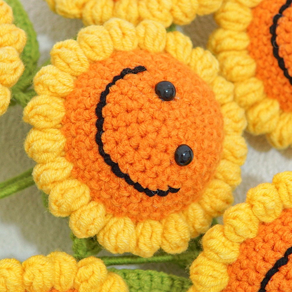 Crochet Sunflower, Smile Face Sunflower Ornaments,Sunflower Gift, Flower Home Decor, Sunflower potted, housewarming decor