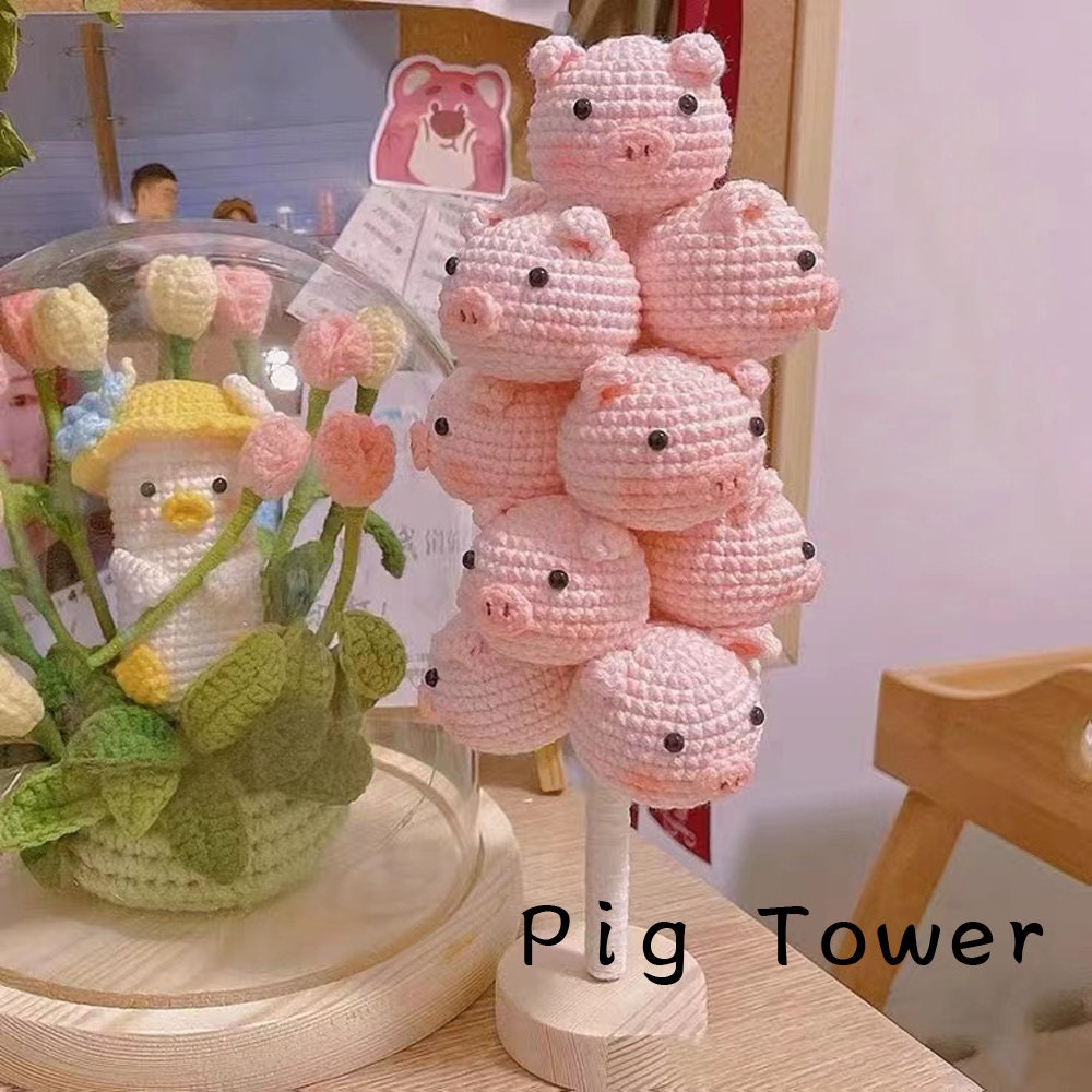 Crochet piggy bouquet, handmade piggy bouquet, bouquet for mom, hand woven piggy, crochet piggy, piggy doll, gift for her