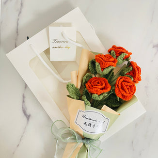 Crochet multi-head rose bouquet, beautifully packaged, personalized gift for mom, friend, home decor