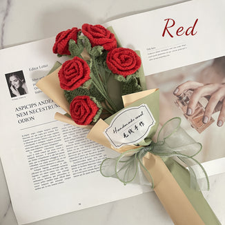 Crochet multi-head rose bouquet, beautifully packaged, personalized gift for mom, friend, home decor