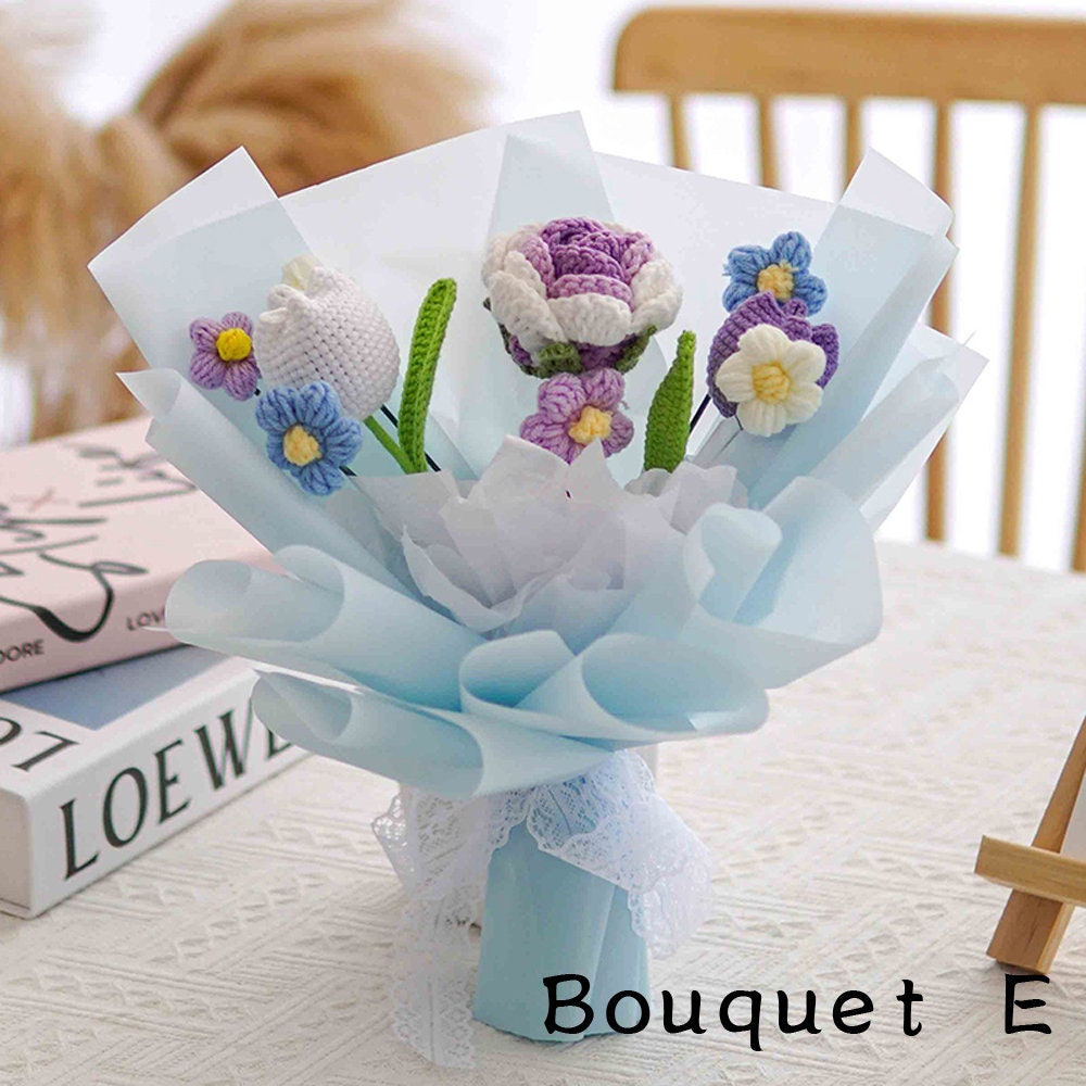 Handmade flowers bouquet, crochet flower bouquet, bouquet for friend, valentines day and mother day, handmade knitted Flowers
