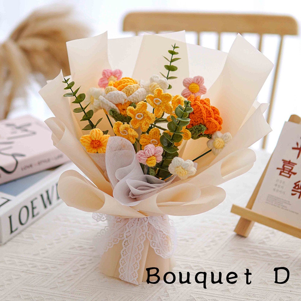 Handmade flowers bouquet, crochet flower bouquet, bouquet for friend, valentines day and mother day, handmade knitted Flowers
