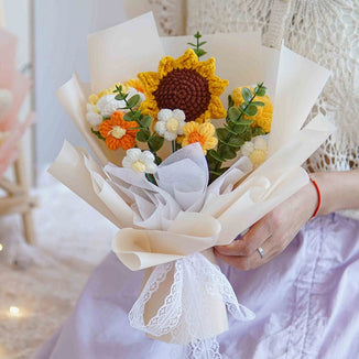 Handmade flowers bouquet, crochet flower bouquet, bouquet for friend, valentines day and mother day, handmade knitted Flowers