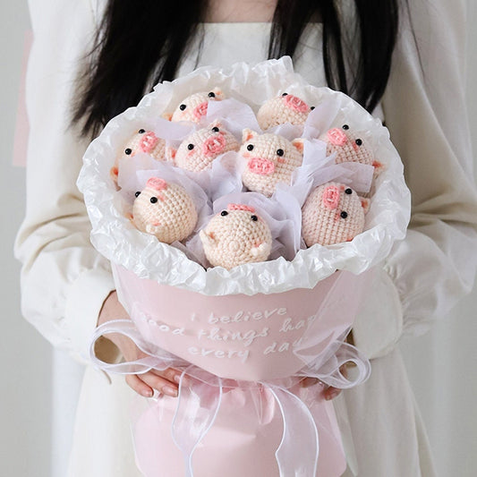 Crochet piggy bouquet, handmade piggy bouquet, bouquet for mom, hand woven piggy, crochet piggy, piggy doll, gift for her