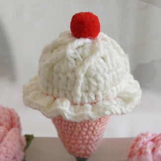 Crochet pink color roses bouquet,Holding a bouquet of rose ice cream, personalized gift for mom, friends, home decor