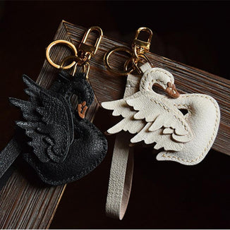 New Swan Pendant DIY Handcraft Wooden Cutting Dies Decoration Non-woven Leather Mold Suitable For Die Cutting Machine